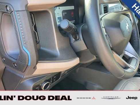 Used 2024 Ford Bronco Wildtrak image 17