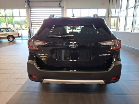 Certified 2023 Subaru Outback Limited AWD/4WD image 5