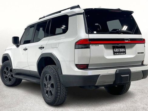 Used 2025 Lexus GX 550 image 15