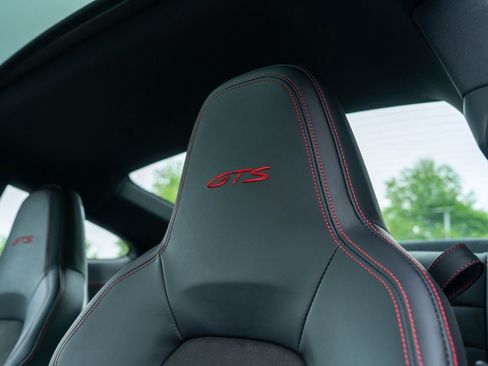 Certified 2022 Porsche 911 Carrera GTS RWD image 31