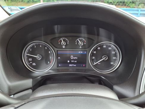 Used 2022 Buick Enclave Essence w/ Experience Buick Package image 23