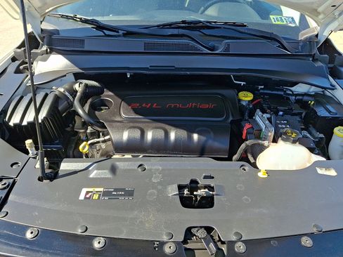 Used 2018 Jeep Compass Latitude w/ Popular Equipment Group image 27