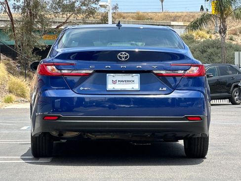 Used 2025 Toyota Camry LE FWD image 4