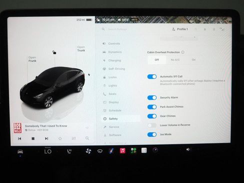Used 2023 Tesla Model Y Long Range AWD/4WD image 33