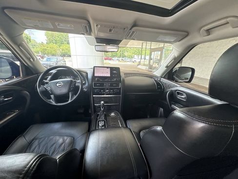 Used 2023 Nissan Armada Platinum w/ Captain's Chairs Package RWD image 21