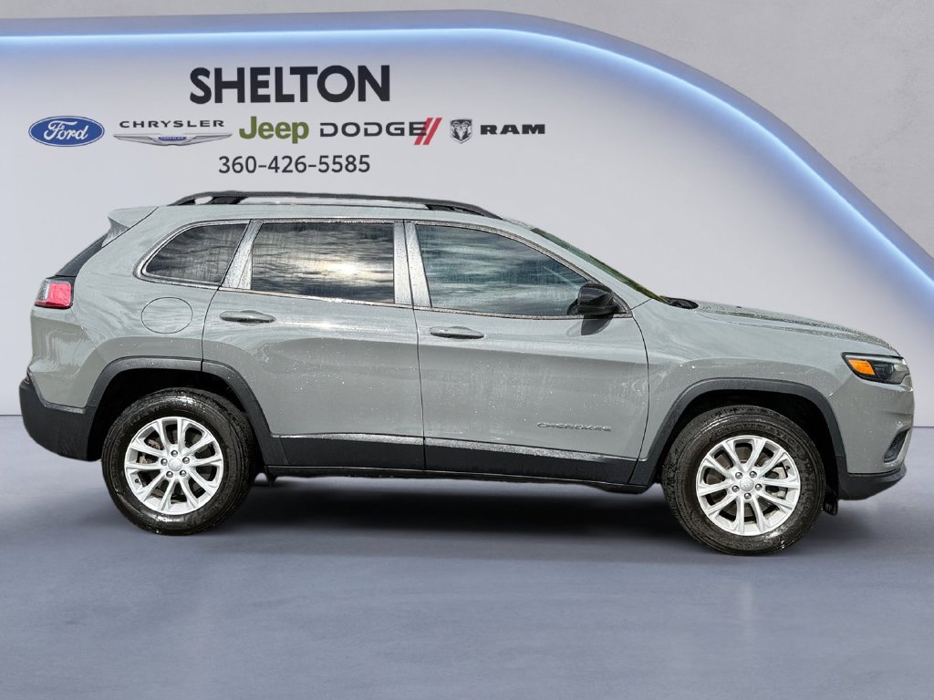 Used 2022 Jeep Cherokee Latitude Lux w/ Mopar Interior Package AWD/4WD image 7