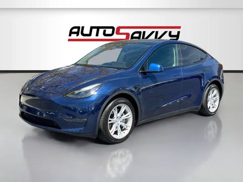 Used 2021 Tesla Model Y Long Range AWD/4WD image 3