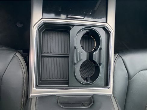 Used 2021 Ford F250 Platinum w/ FX4 Off-Road Package image 28