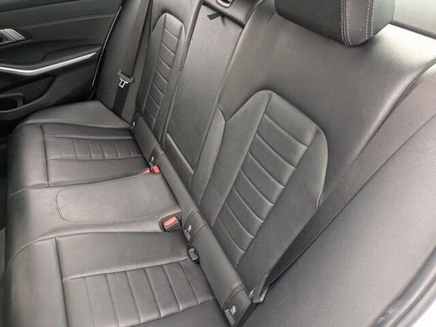 Used 2019 BMW 330i xDrive Sedan w/ Premium Package image 17