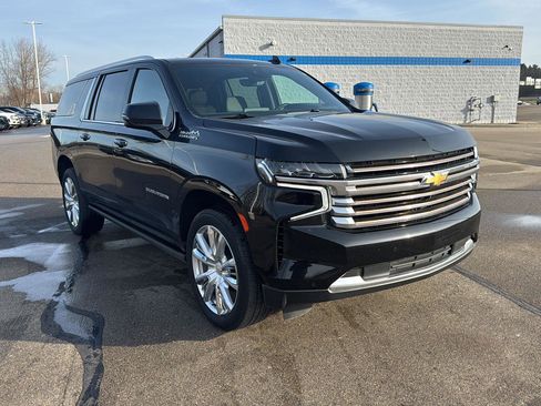Used 2023 Chevrolet Suburban High Country image 7