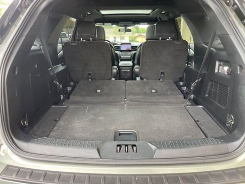 Used 2020 Ford Explorer XLT w/ Equipment Group 202A image 20