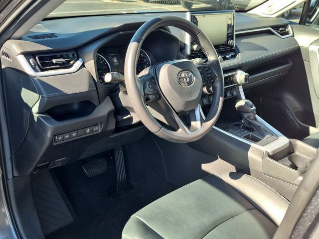 Certified 2021 Toyota RAV4 XLE Premium AWD/4WD image 4