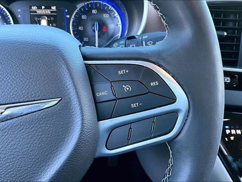 Used 2024 Chrysler Voyager LX image 13