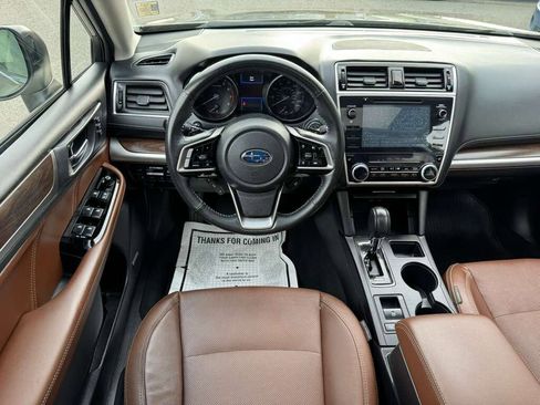Used 2018 Subaru Outback 2.5i Touring w/ Popular Package #3 image 10