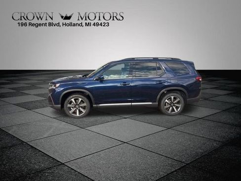 New 2025 Honda Pilot Touring image 7