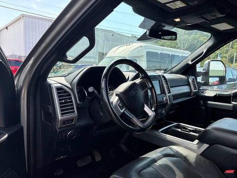 Used 2019 Ford F350 Platinum w/ Platinum Ultimate Package AWD/4WD image 8
