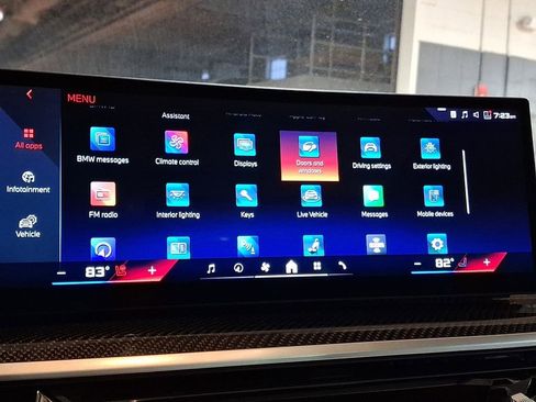 Certified 2024 BMW X6 M60i w/ Dynamic Handling Package image 14