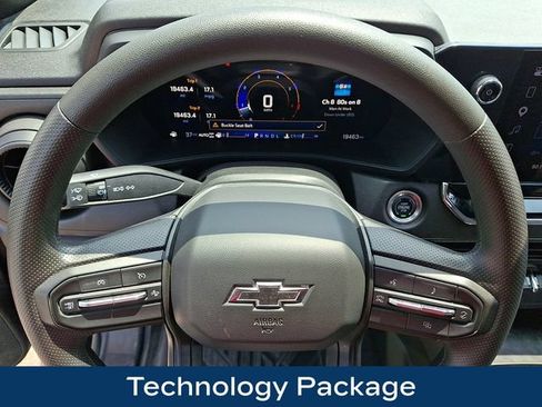 Used 2024 Chevrolet Colorado Trail Boss w/ Technology Package AWD/4WD image 4