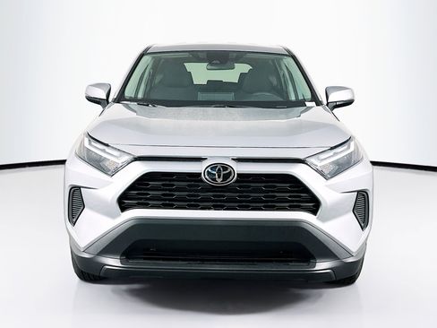 Used 2025 Toyota RAV4 LE image 2