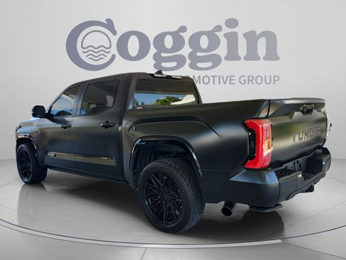 Used 2023 Toyota Tundra Platinum AWD/4WD image 3