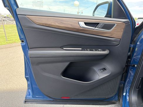 Certified 2026 Volkswagen Atlas SE AWD/4WD image 16