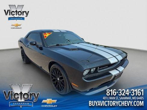 Used 2014 Dodge Challenger SXT Plus RWD image 1
