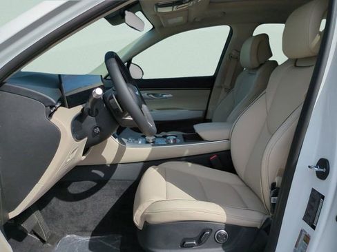New 2026 Genesis GV70 2.5T Advanced AWD/4WD image 13