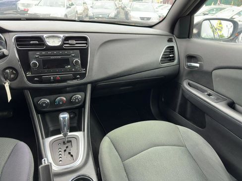 Used 2012 Chrysler 200 LX FWD image 16