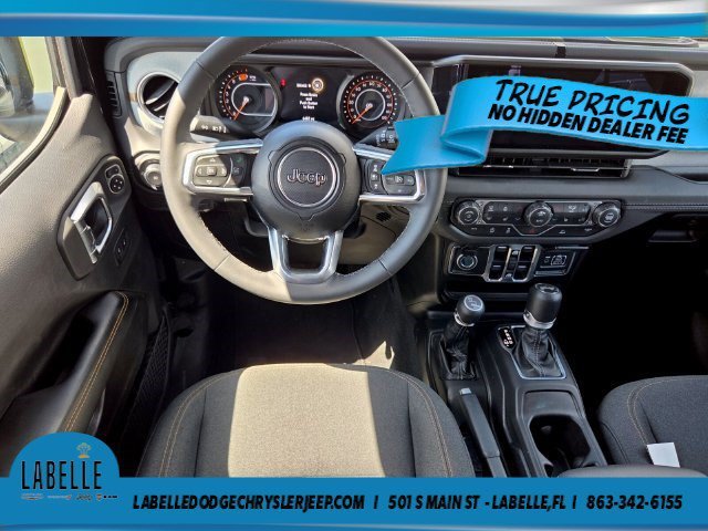 Used 2026 Jeep Wrangler Unlimited Sahara AWD/4WD image 10