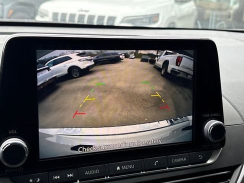 Certified 2023 Nissan Altima 2.5 SR image 14