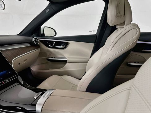 Certified 2026 Mercedes-Benz C 300 Sedan image 25