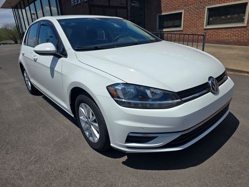 Used 2018 Volkswagen Golf SE FWD image 1