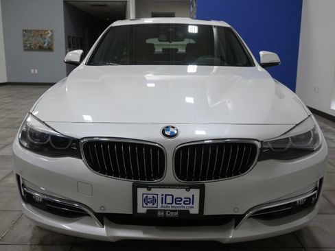 Used 2017 BMW 330i Gran Turismo xDrive image 6