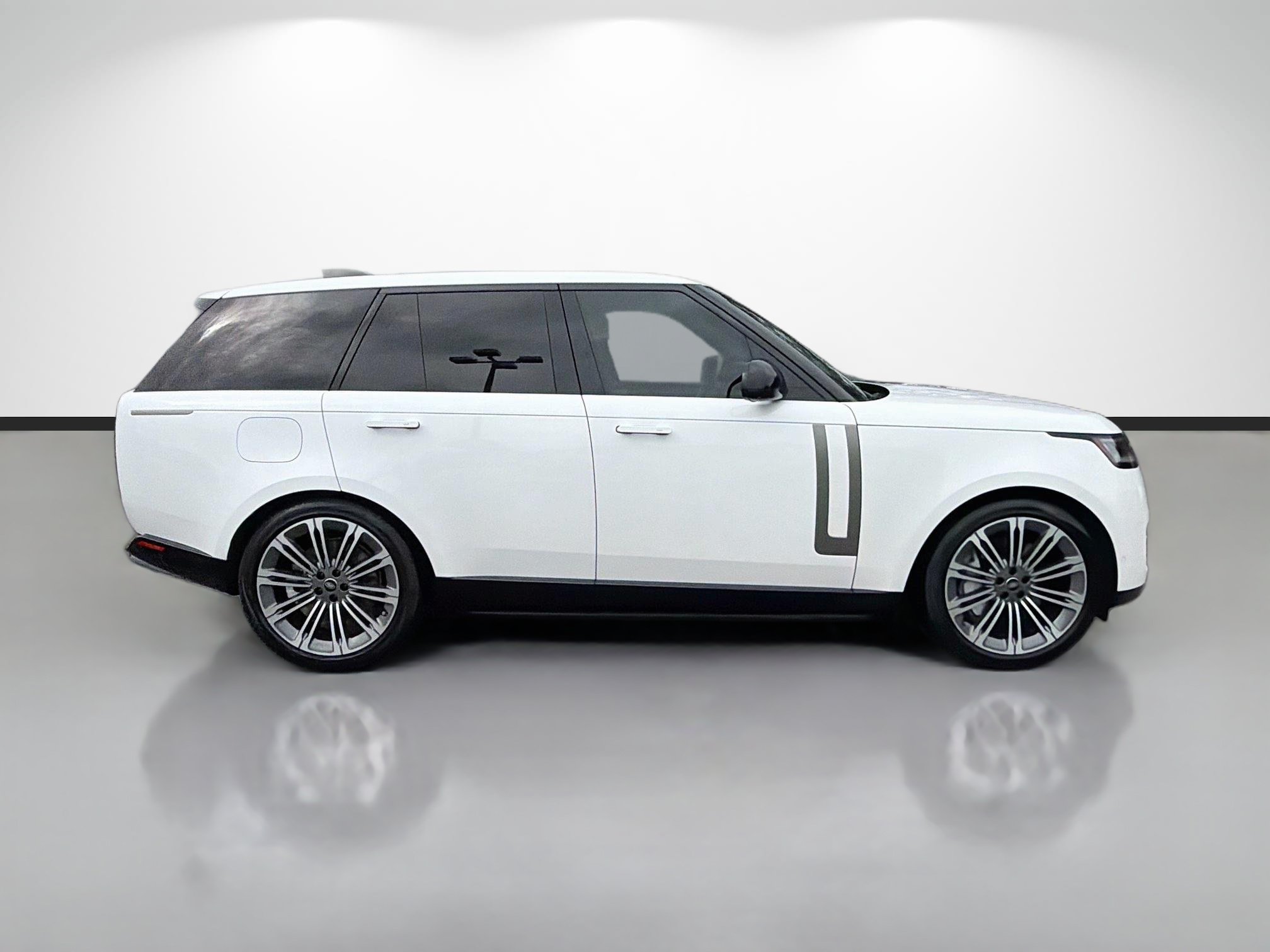 Used 2024 Land Rover Range Rover SE AWD/4WD image 6