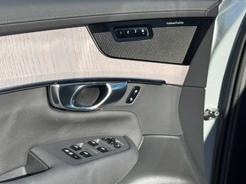 New 2026 Volvo XC90 B6 Ultra AWD/4WD image 17