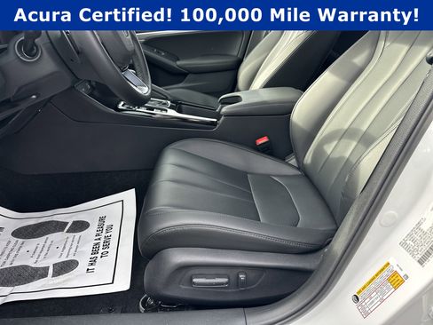 Certified 2025 Acura Integra Base image 9