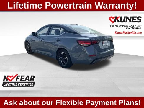 Used 2024 Nissan Sentra SV FWD image 8