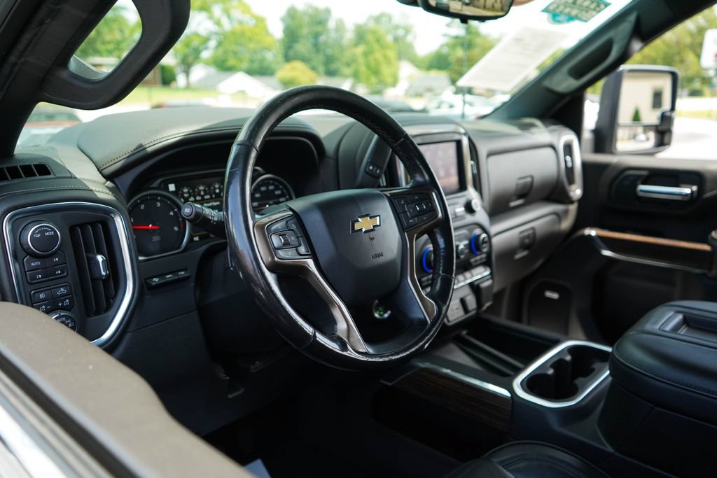 Used 2022 Chevrolet Silverado 2500 High Country w/ Z71 Off-Road Package AWD/4WD image 5