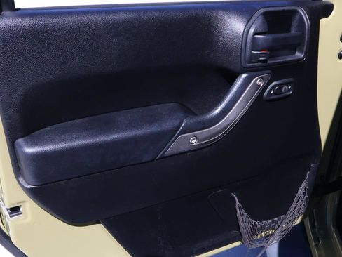 Used 2013 Jeep Wrangler Sport image 13