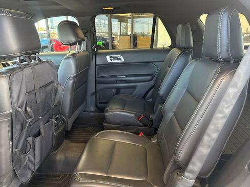 Used 2015 Ford Explorer Sport w/ Equipment Group 401A AWD/4WD image 15