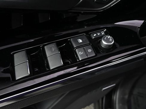Used 2023 Subaru Solterra AWD image 23