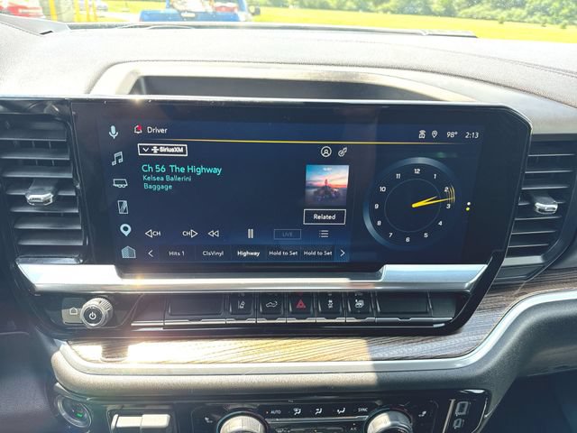 Used 2025 Chevrolet Silverado 2500 LT w/ Convenience Package AWD/4WD image 13