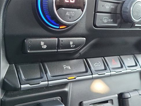 Used 2020 Chevrolet Silverado 2500 LT w/ All Star Edition image 14