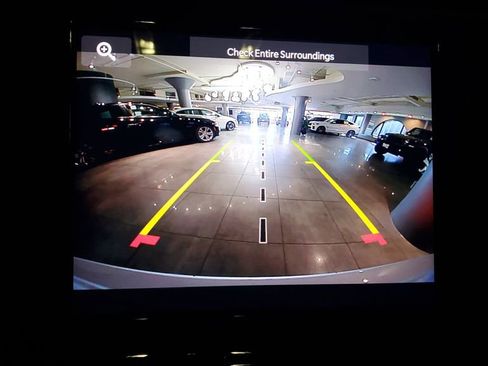 Used 2025 Jeep Grand Cherokee Laredo X image 25