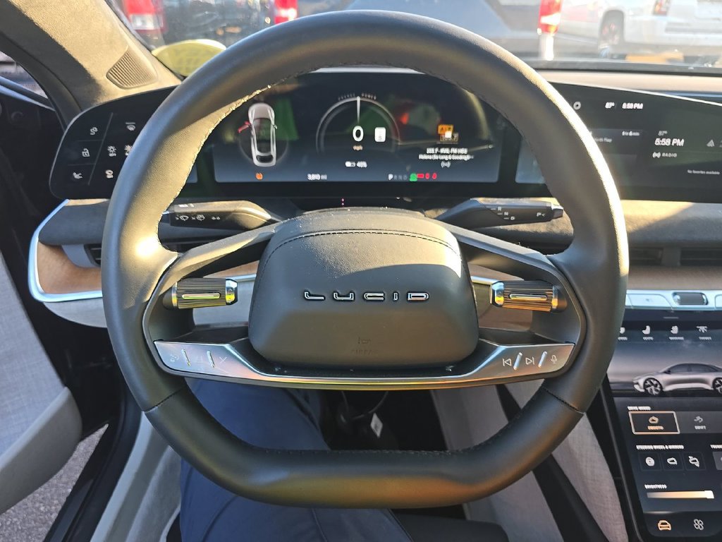 Used 2025 Lucid Air Grand Touring AWD/4WD image 9
