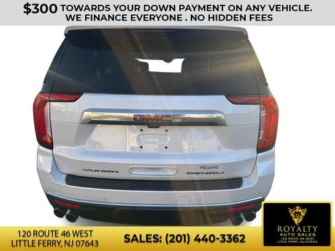 Used 2021 GMC Yukon XL Denali w/ Denali Premium Package image 33