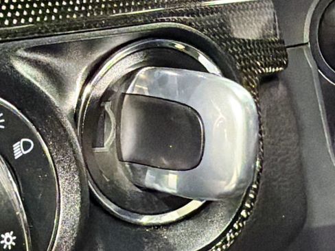 Used 2024 Porsche 718 Cayman image 31