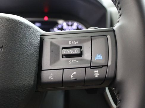 Used 2026 Nissan Rogue SV FWD image 26