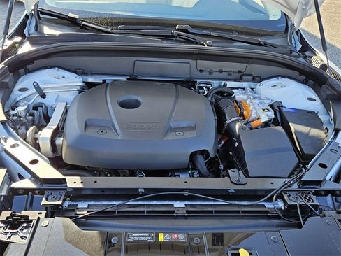 New 2025 Volvo XC60 T8 Plus w/ Protection Package Premier image 27