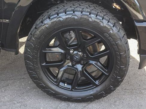 Used 2019 RAM 1500 Laramie image 12